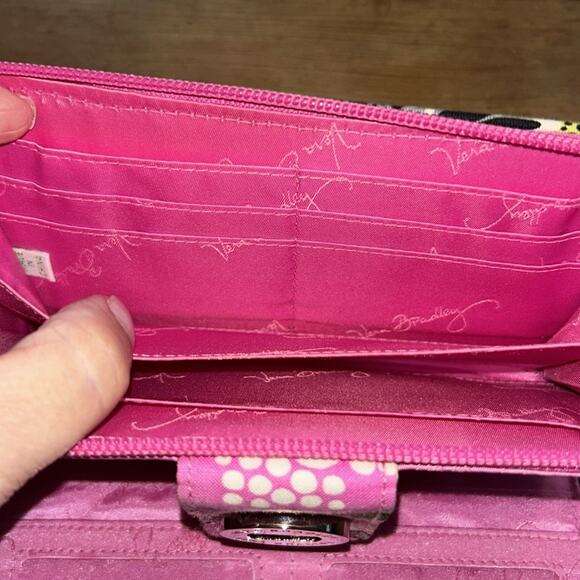 Vera Bradley Priscilla Pink Turn Smartphone Wallet - Picture 9 of 9
